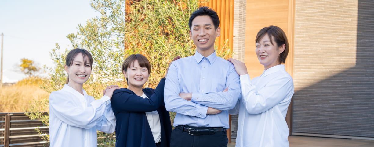 スタッフ集合写真